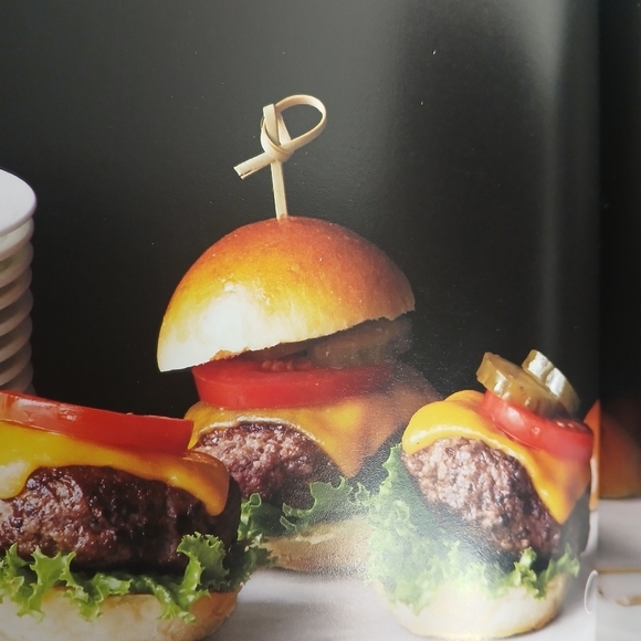 Martha Stewart's Appetizers Cocktail Cookbook 2015 First Edition Hardback - Picture 5 of 14